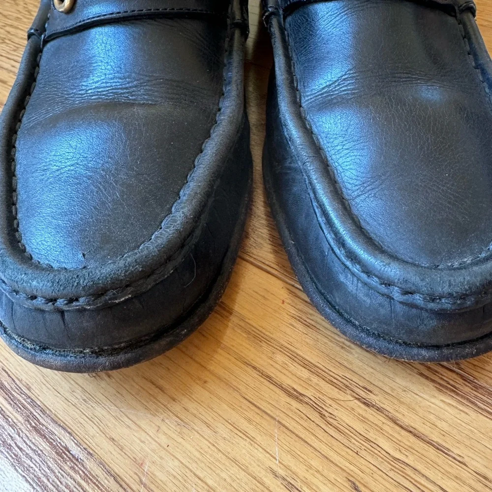 Women’s, vintage, Gucci loafers in size 6AA - Picture 4 of 14